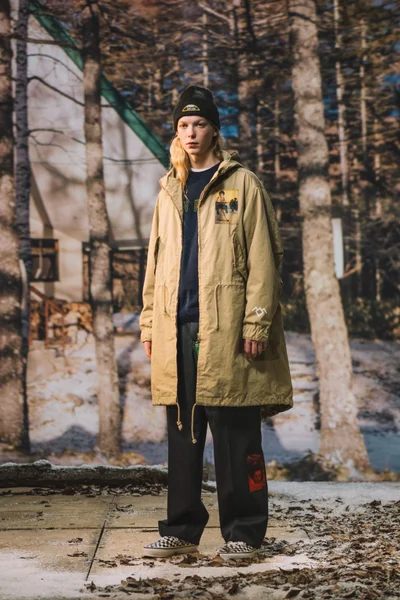 Look 5